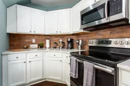 Edgewood BNB- SIDE A