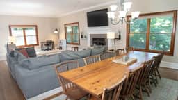 Prestons- Suwanee - Image 2