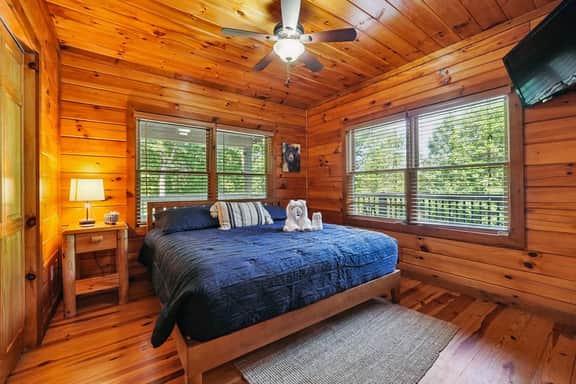 Bear Hollow Cabin