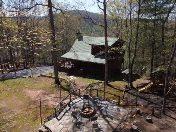 Blue Lizard Lodge