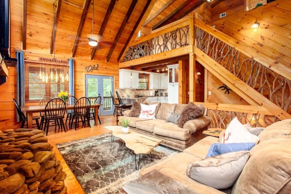 Blue Lizard Lodge